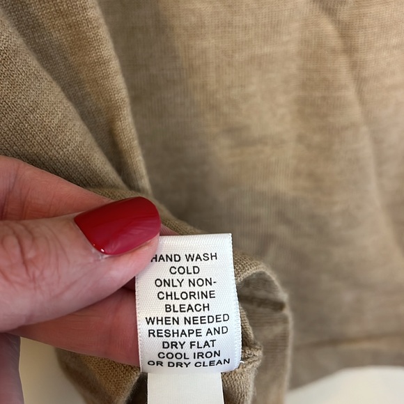 Banana Republic Extra Fine Merino wool Blend Khaki Tan Sweater Small - Picture 5 of 8